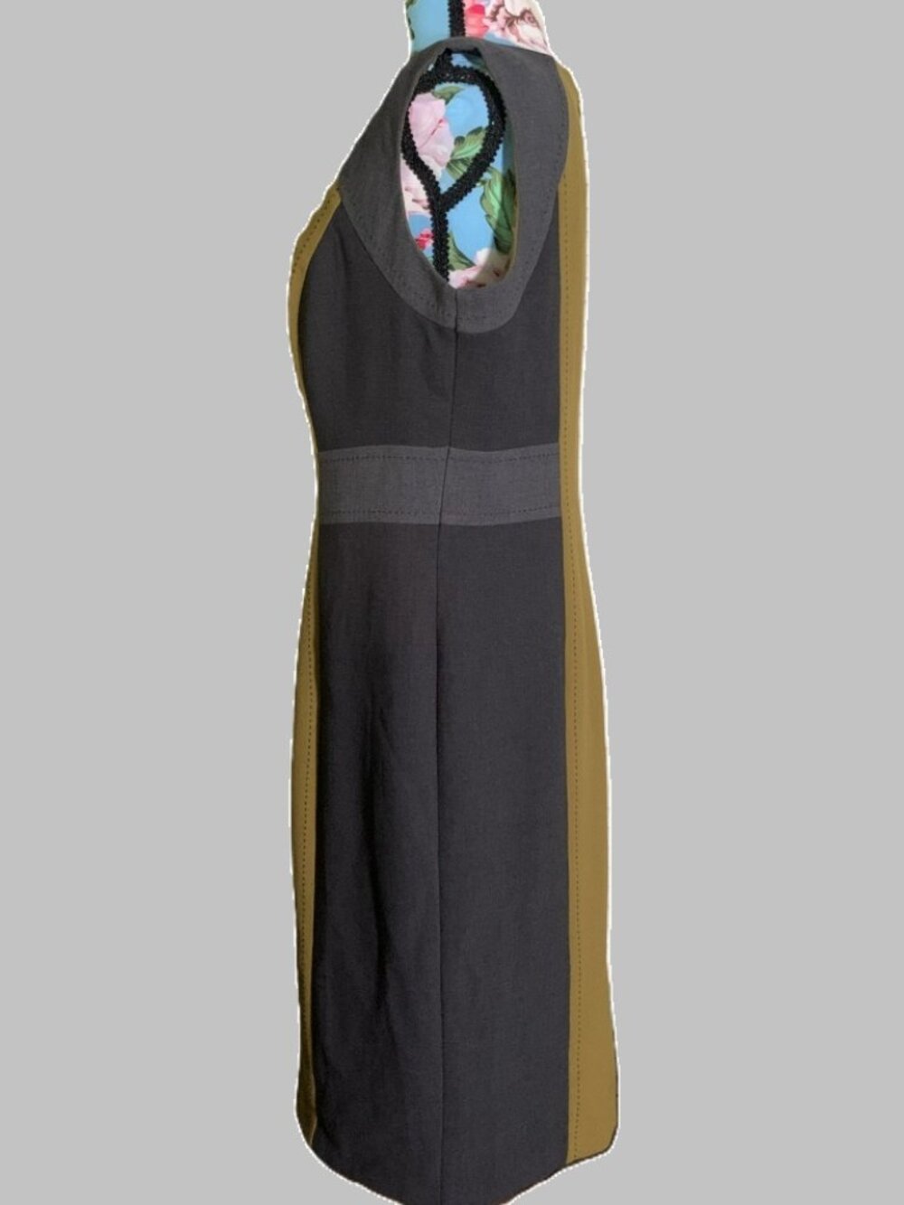 Color block Sheath Dress - Picture 4 of 8